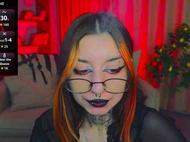 MistressMarcelline webcam