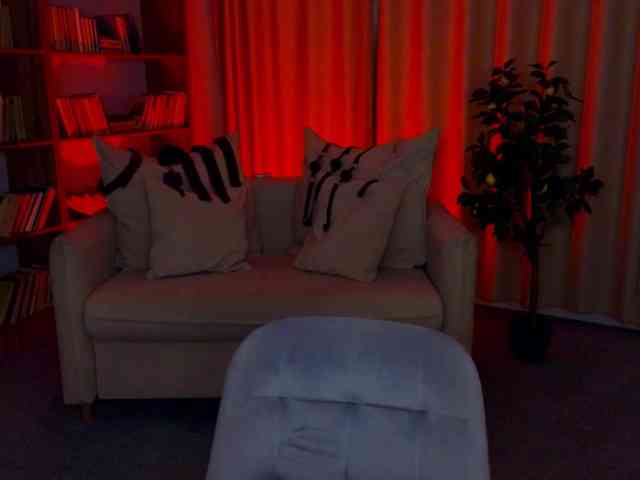MistressMarcelline webcam