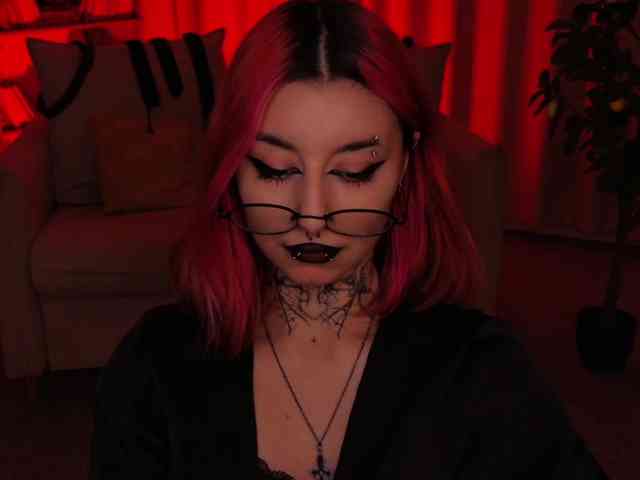 MistressMarcelline webcam