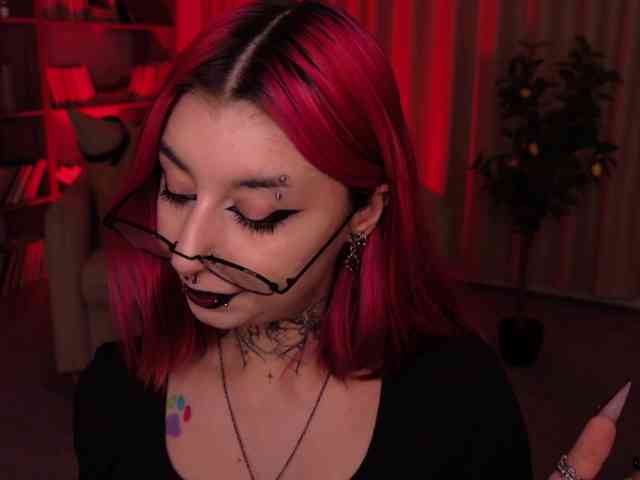 MistressMarcelline webcam