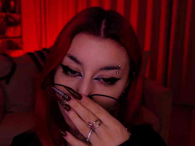 MistressMarcelline webcam