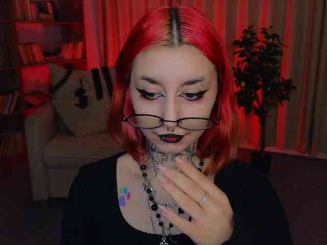 MistressMarcelline webcam