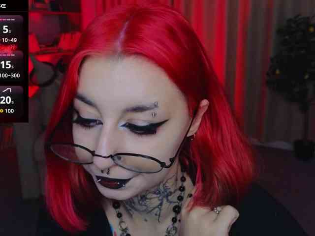 MistressMarcelline webcam