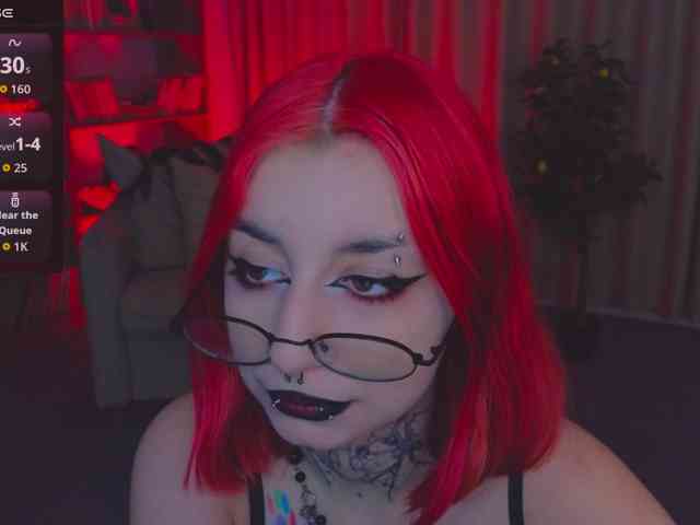 MistressMarcelline webcam