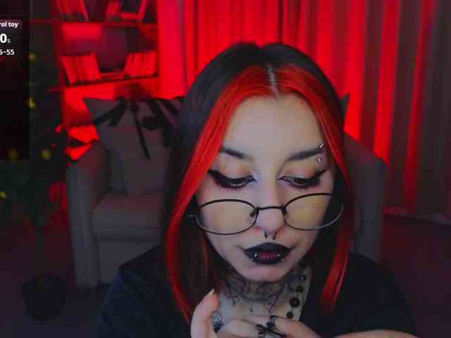 MistressMarcelline webcam