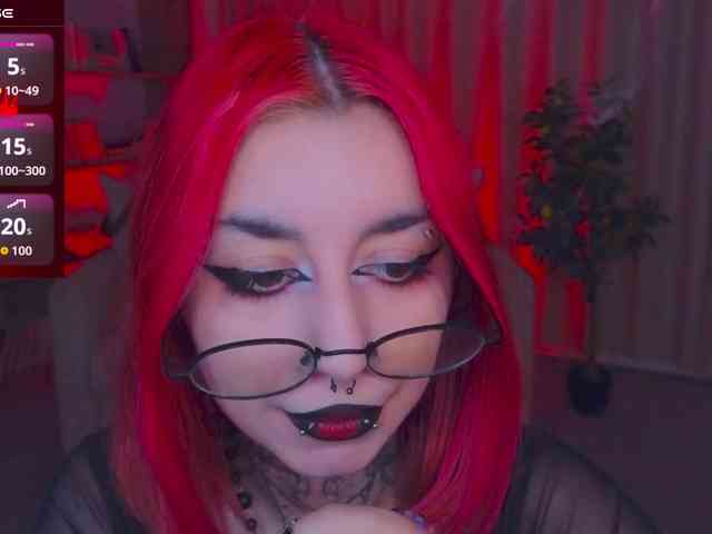 MistressMarcelline webcam