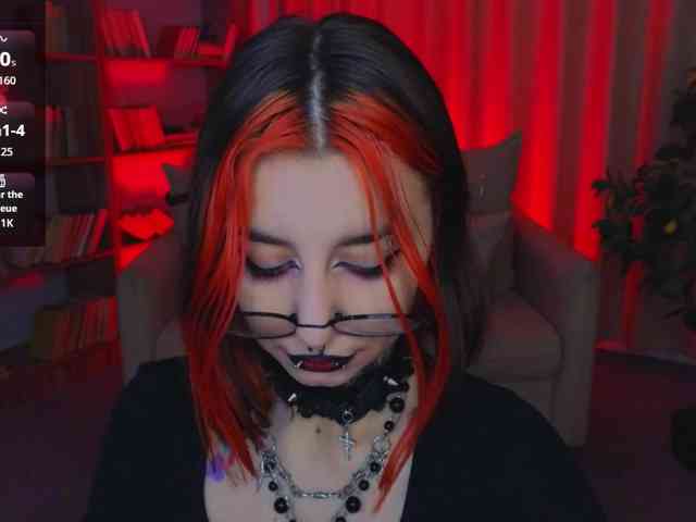 MistressMarcelline webcam