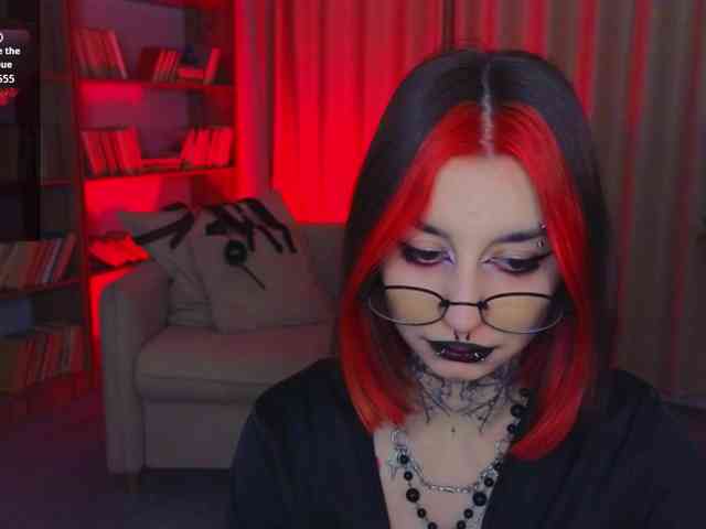MistressMarcelline webcam