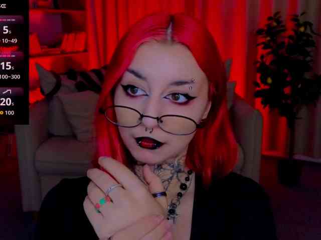 MistressMarcelline webcam
