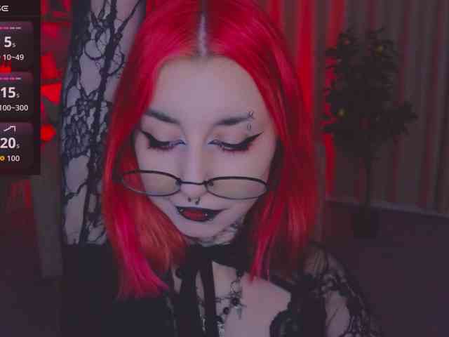 MistressMarcelline webcam