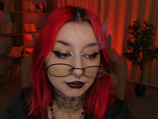 MistressMarcelline webcam