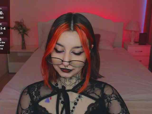 MistressMarcelline webcam