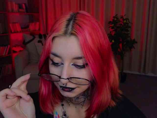 mistressmarcelline's live room