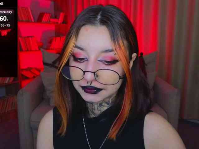 MistressMarcelline webcam