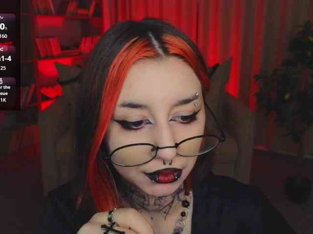 MistressMarcelline webcam