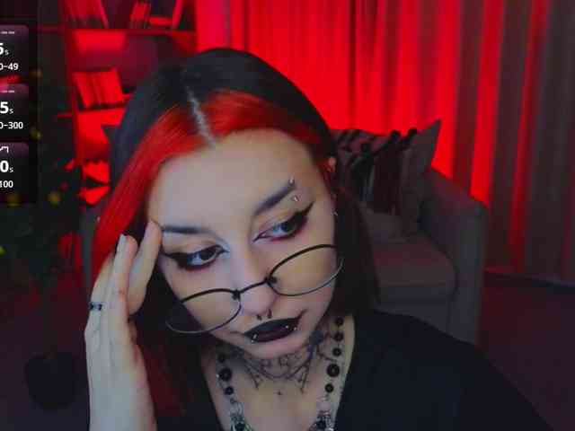 MistressMarcelline webcam
