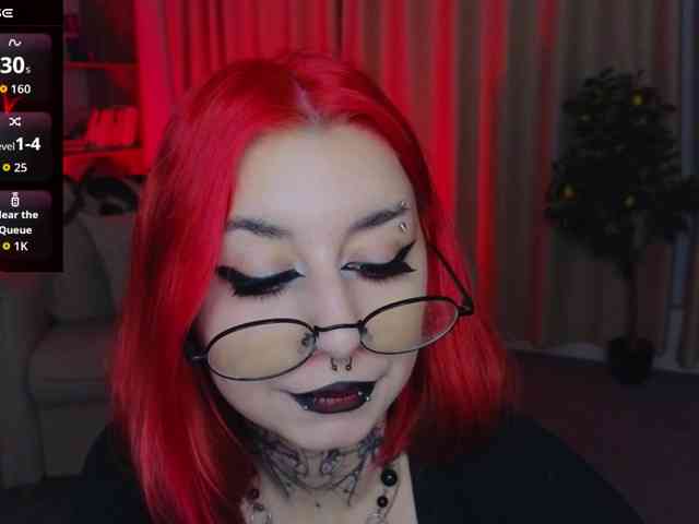 MistressMarcelline webcam