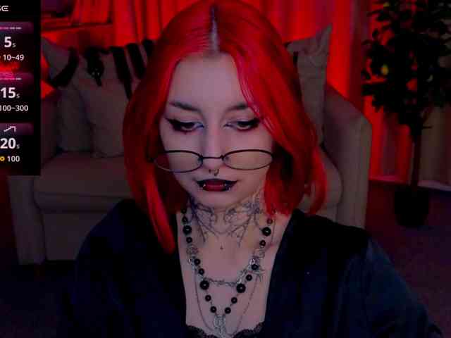 MistressMarcelline webcam