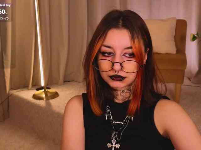 MistressMarcelline webcam