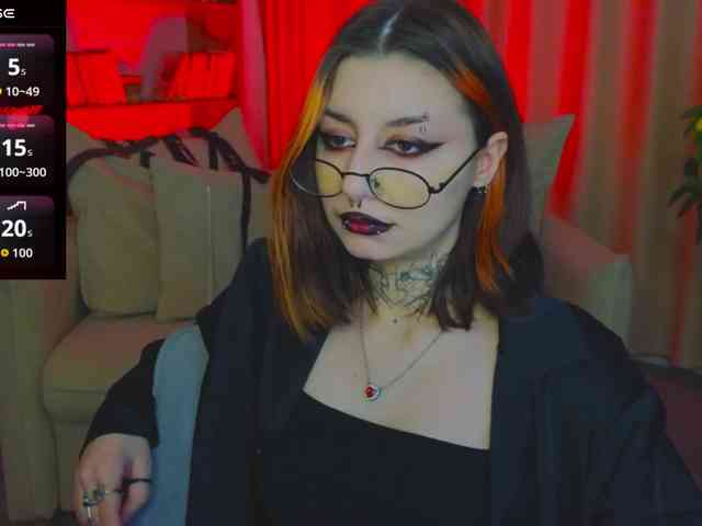 MistressMarcelline webcam