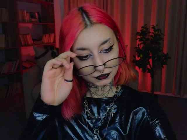 MistressMarcelline webcam