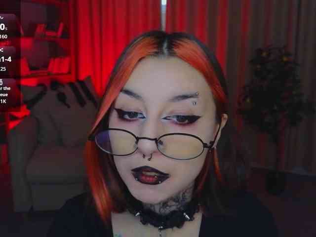 MistressMarcelline webcam