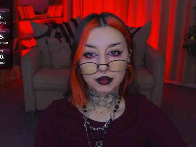 MistressMarcelline webcam