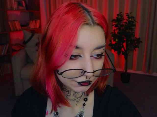 MistressMarcelline webcam
