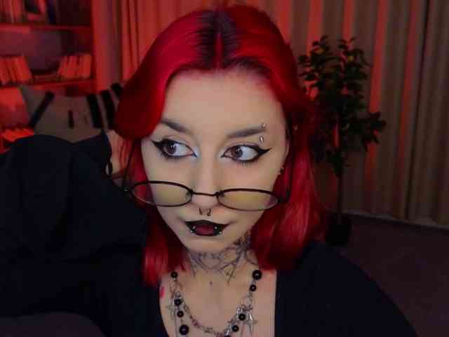 MistressMarcelline webcam
