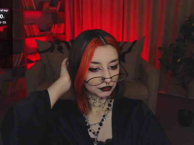 MistressMarcelline webcam