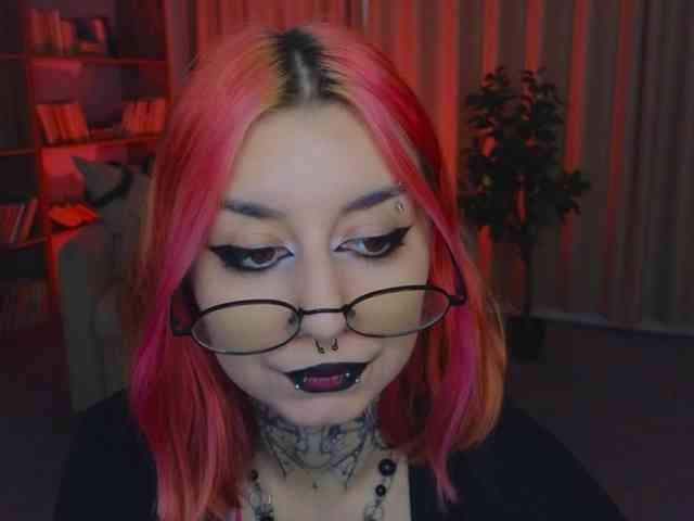 MistressMarcelline webcam
