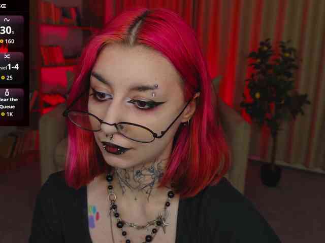 MistressMarcelline webcam