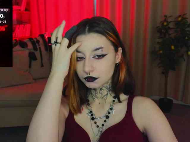MistressMarcelline webcam