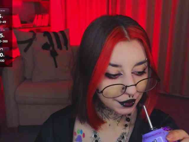 MistressMarcelline webcam