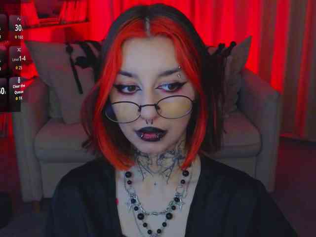 MistressMarcelline webcam