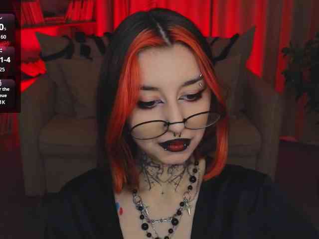 MistressMarcelline webcam