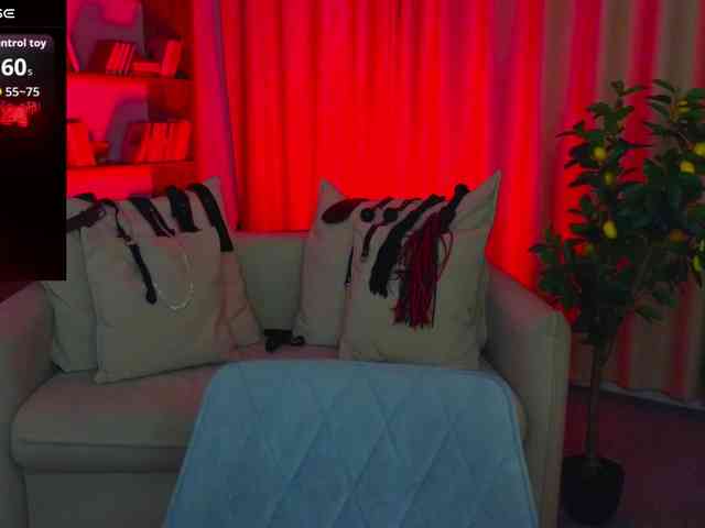 MistressMarcelline webcam