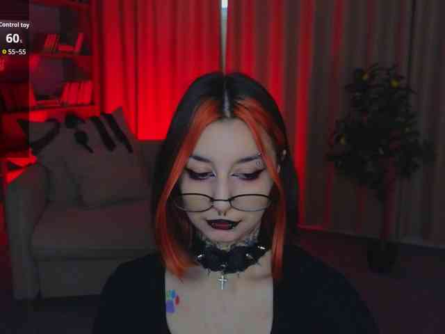 MistressMarcelline webcam