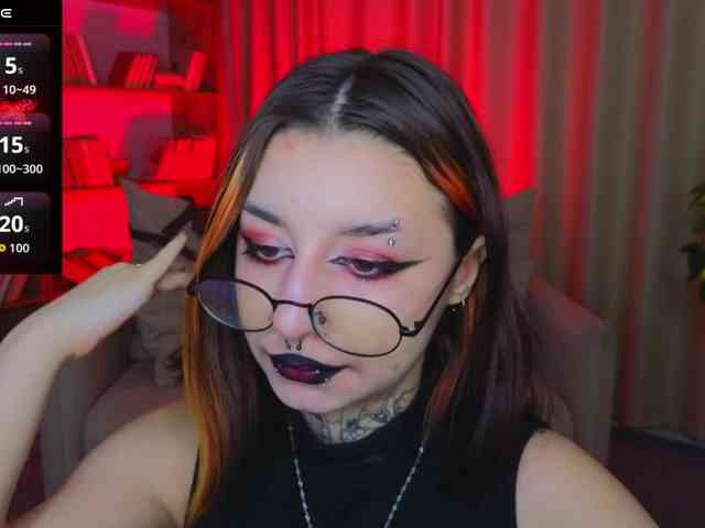 MistressMarcelline webcam