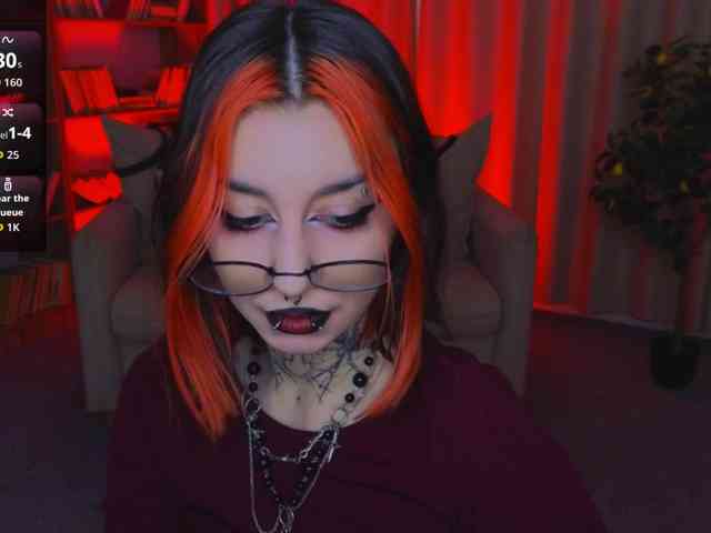MistressMarcelline webcam