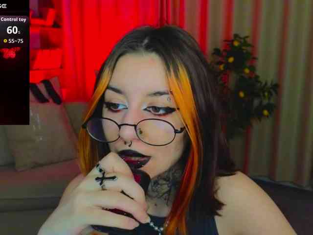 MistressMarcelline webcam