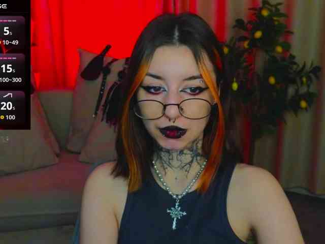 MistressMarcelline webcam