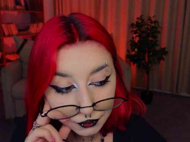 MistressMarcelline webcam