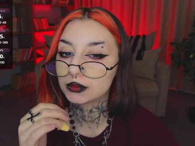 MistressMarcelline webcam