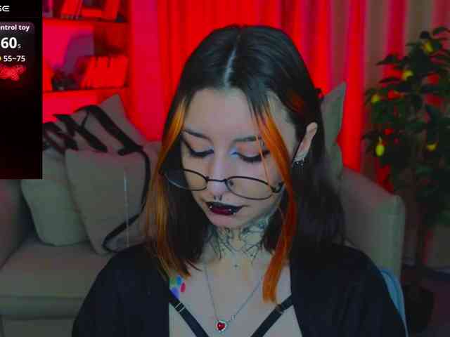 MistressMarcelline webcam