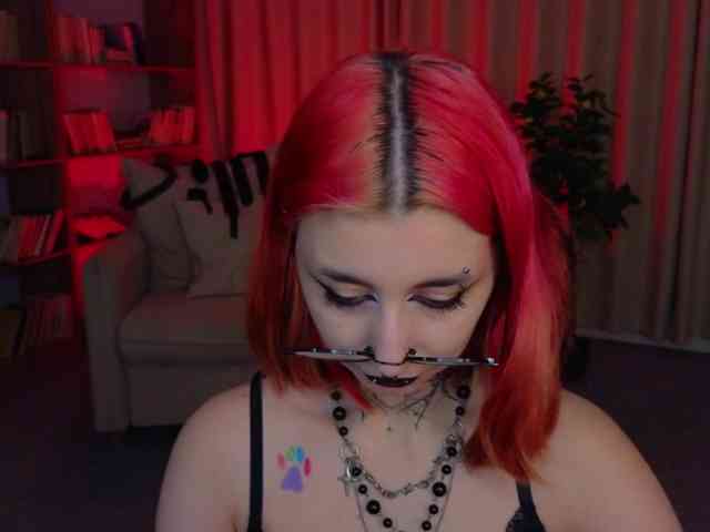 mistressmarcelline's live room