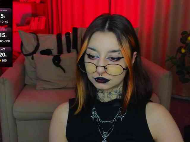 MistressMarcelline webcam