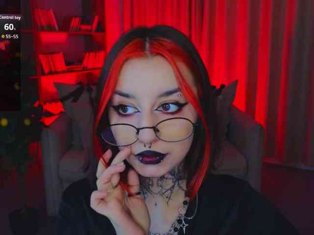 MistressMarcelline webcam