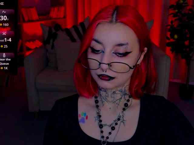 MistressMarcelline webcam