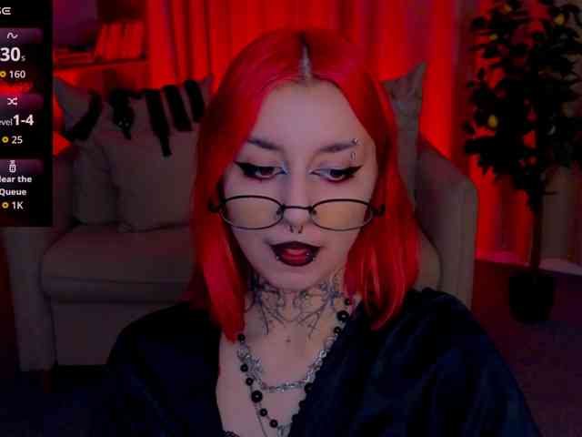 MistressMarcelline webcam
